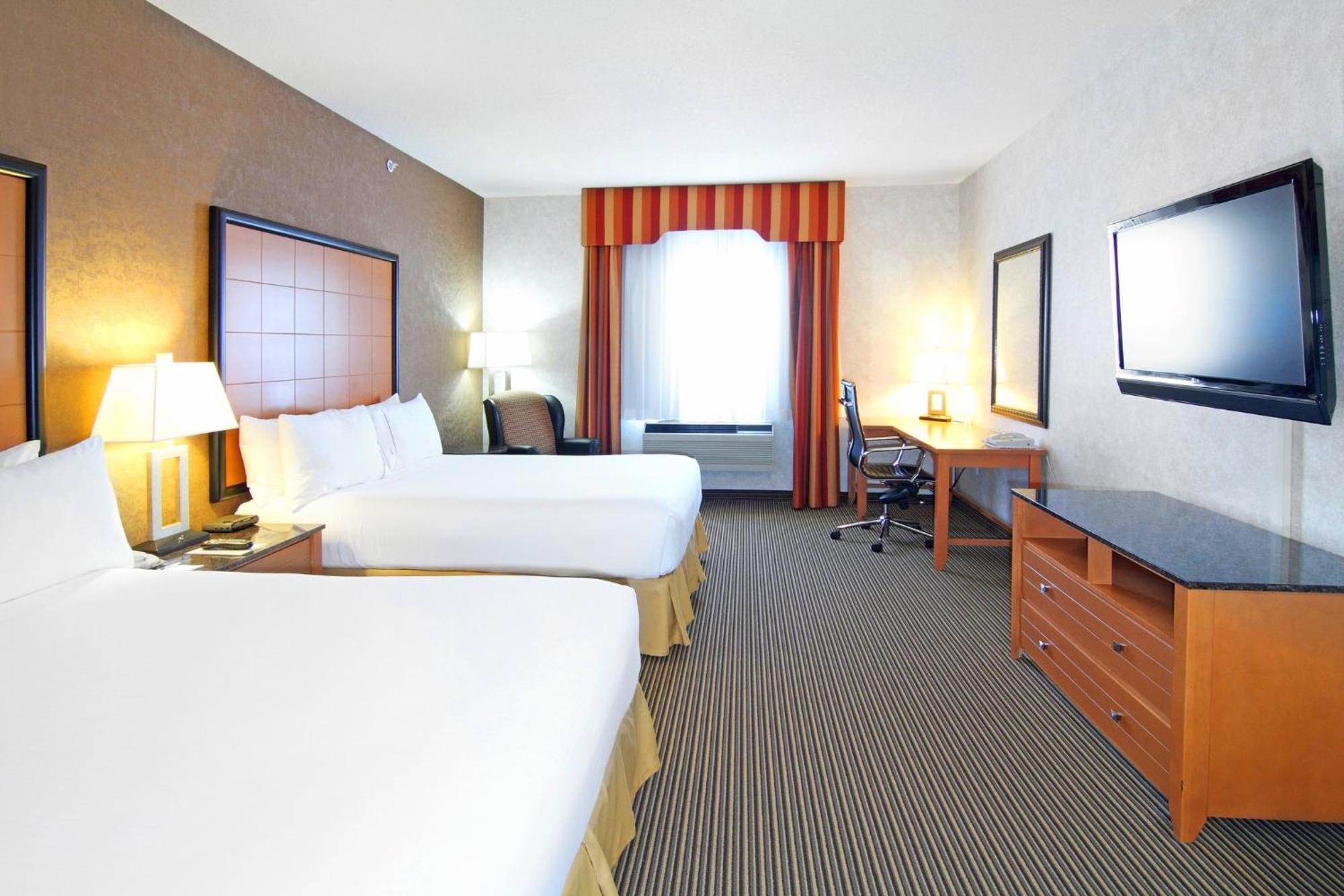 Holiday Inn Express Calgary South By Ihg Dış mekan fotoğraf