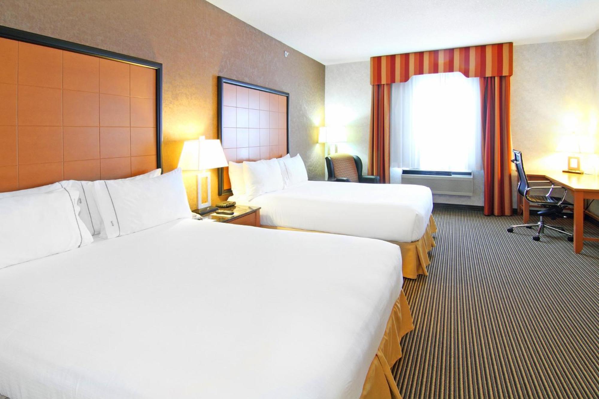 Holiday Inn Express Calgary South By Ihg Dış mekan fotoğraf