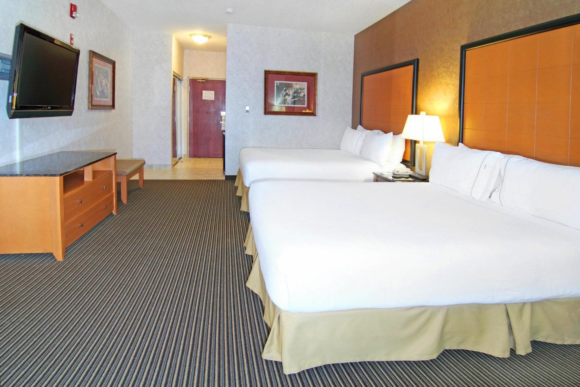 Holiday Inn Express Calgary South By Ihg Dış mekan fotoğraf