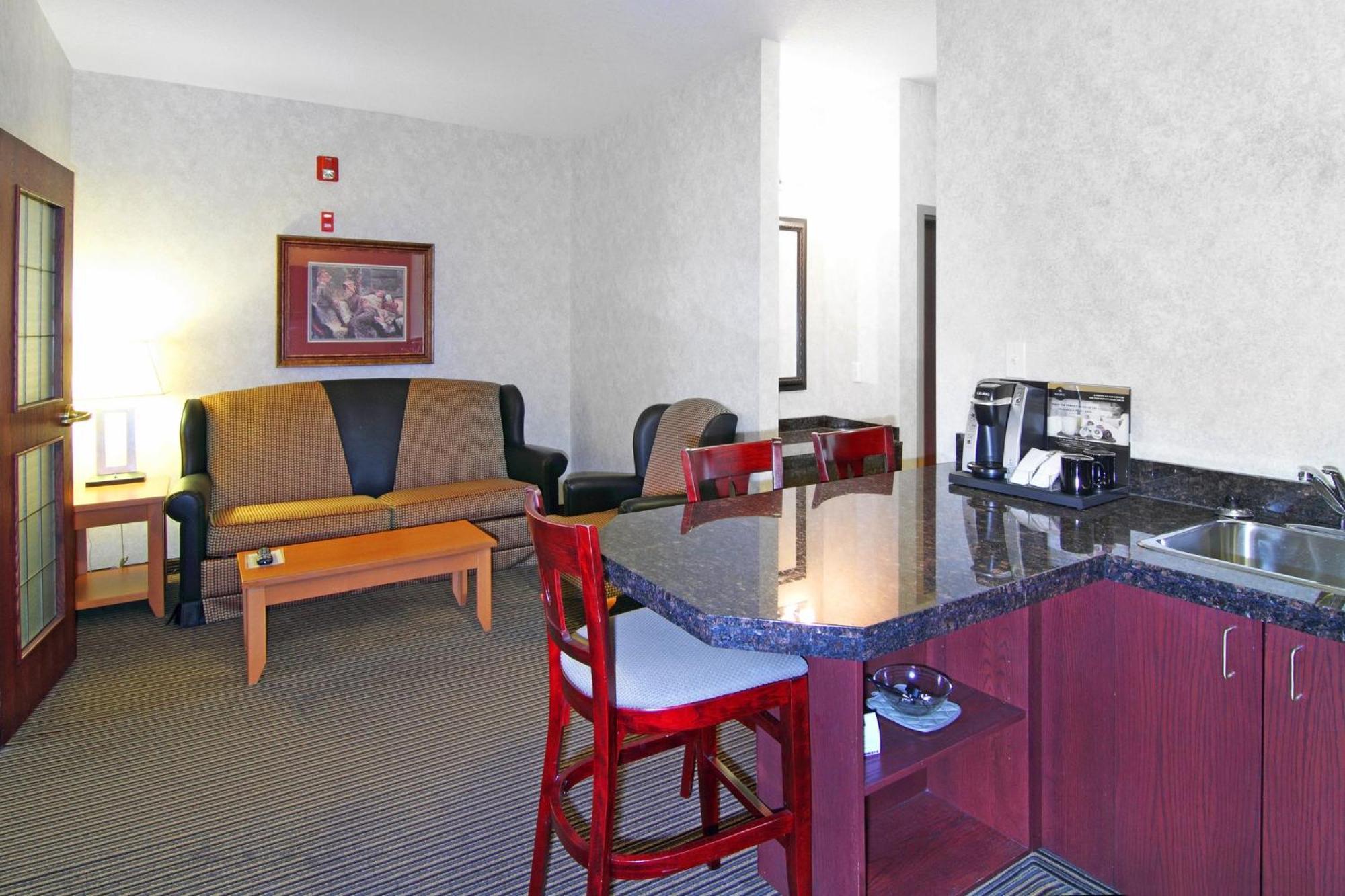 Holiday Inn Express Calgary South By Ihg Dış mekan fotoğraf