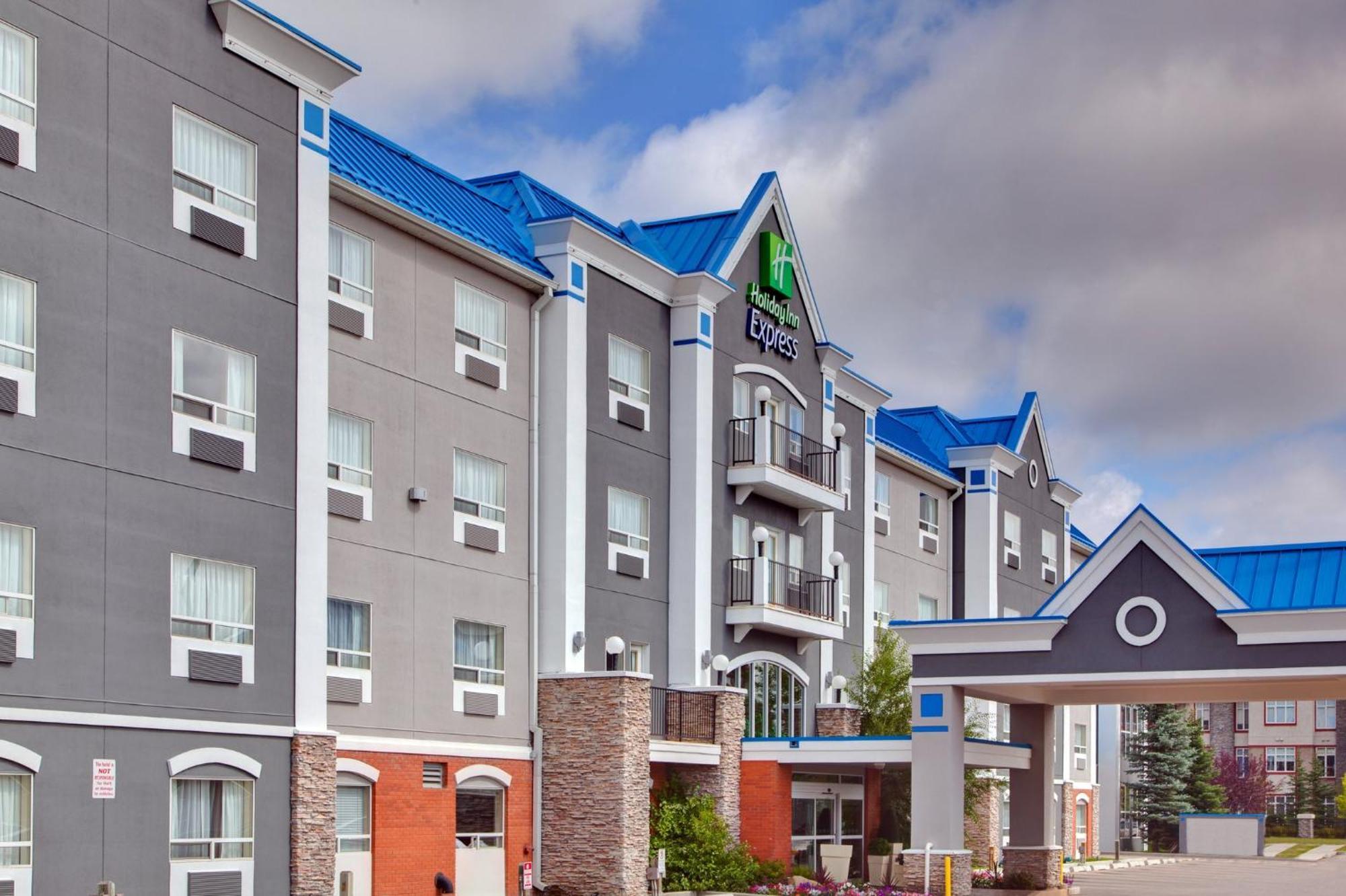 Holiday Inn Express Calgary South By Ihg Dış mekan fotoğraf