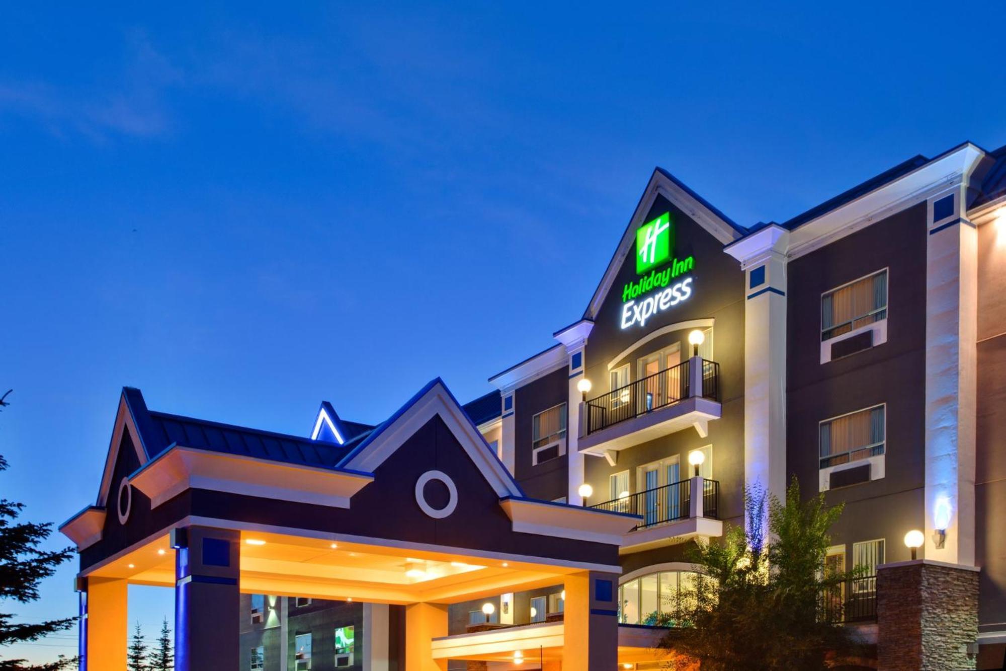 Holiday Inn Express Calgary South By Ihg Dış mekan fotoğraf