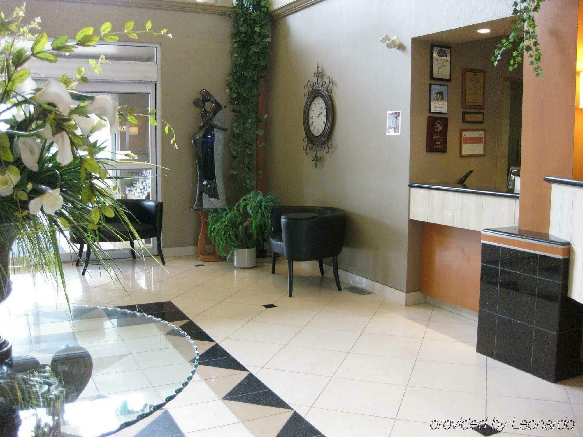 Holiday Inn Express Calgary South By Ihg Dış mekan fotoğraf